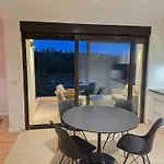 Apartment Sea Melody *