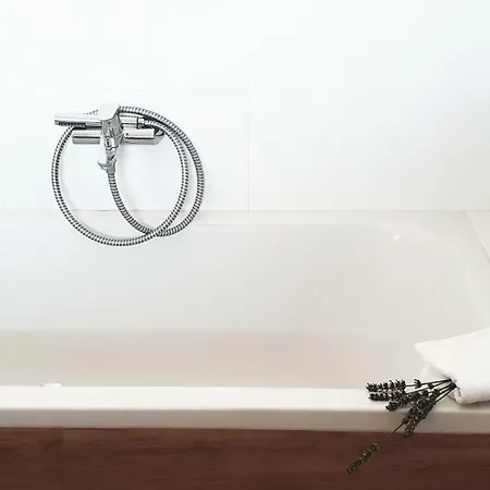 Apartment Sea Melody Lopar